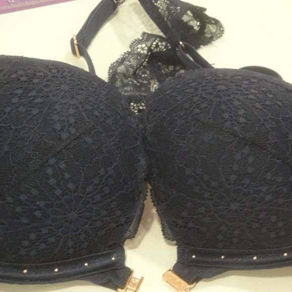 PINK by Victoria's Secret gorgeous Front clasp bra with lace trim  Size …34C - Picture 6 of 10